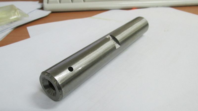 Ось поворотного кулака CPCD10/15 "Kanglong" (ф25)